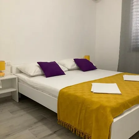 Vendégház Dennis 3*