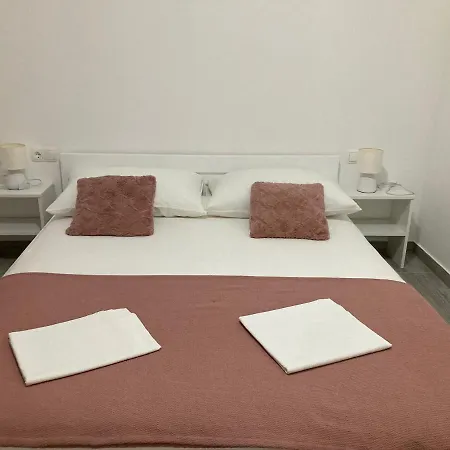 Guest house Dennis Biograd Na Moru
