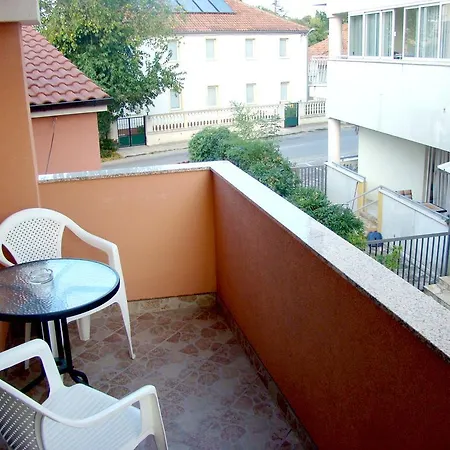 Vendégház Dennis 3*